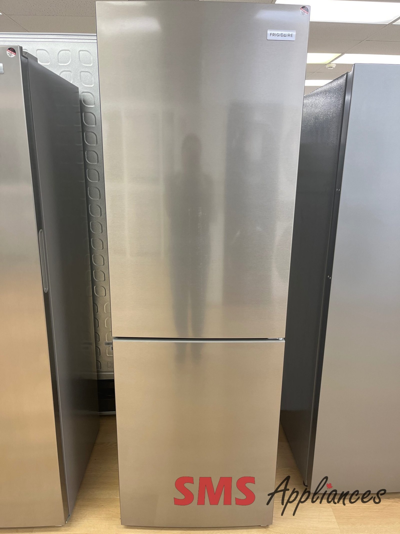 Open Box Fridges FRBG1224AV Frigidaire - Image 1